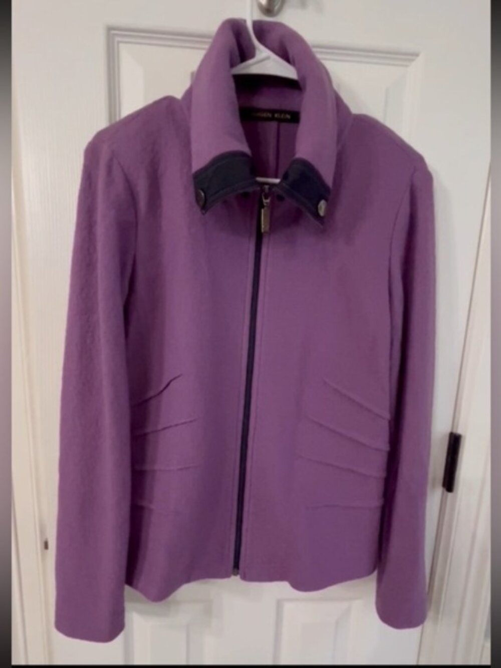 Eugen Klein stylish purple merino wool blend blazer with zip front. Sz 8